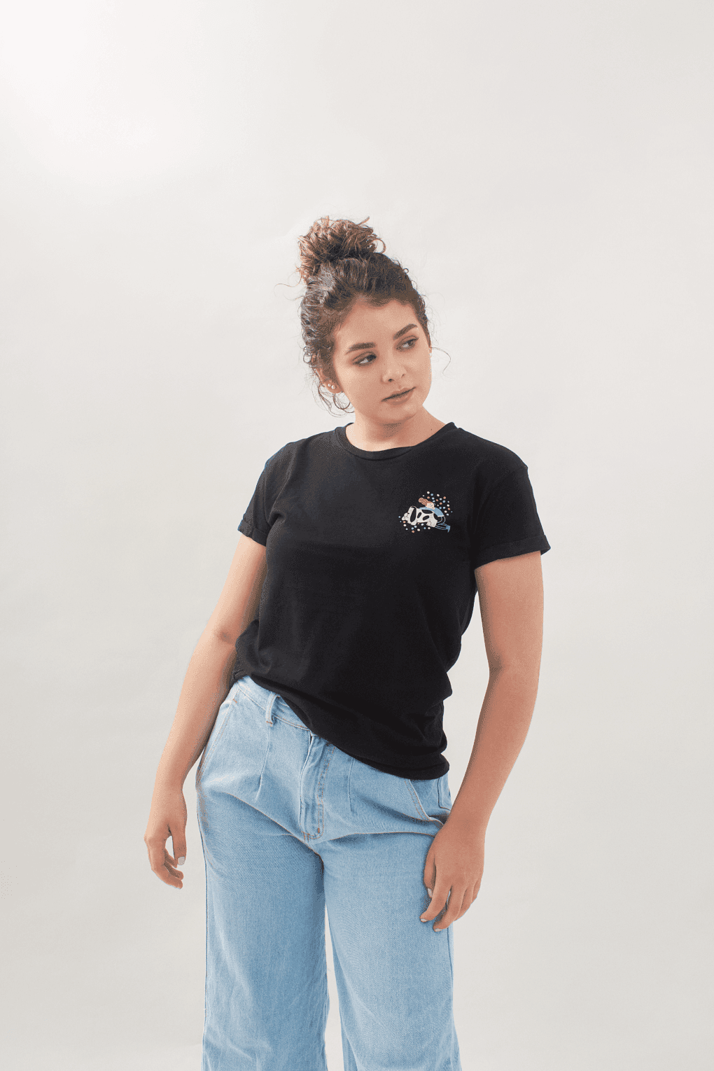 BLACK T-SHIRT DOG MOM