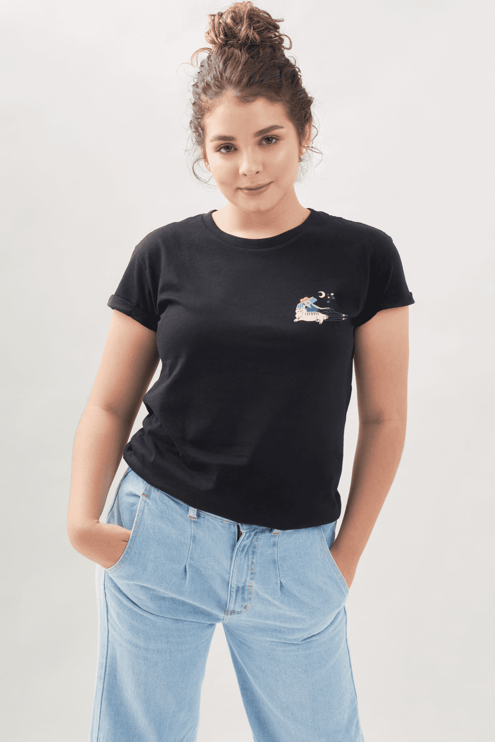 BLACK T-SHIRT CAT MOM