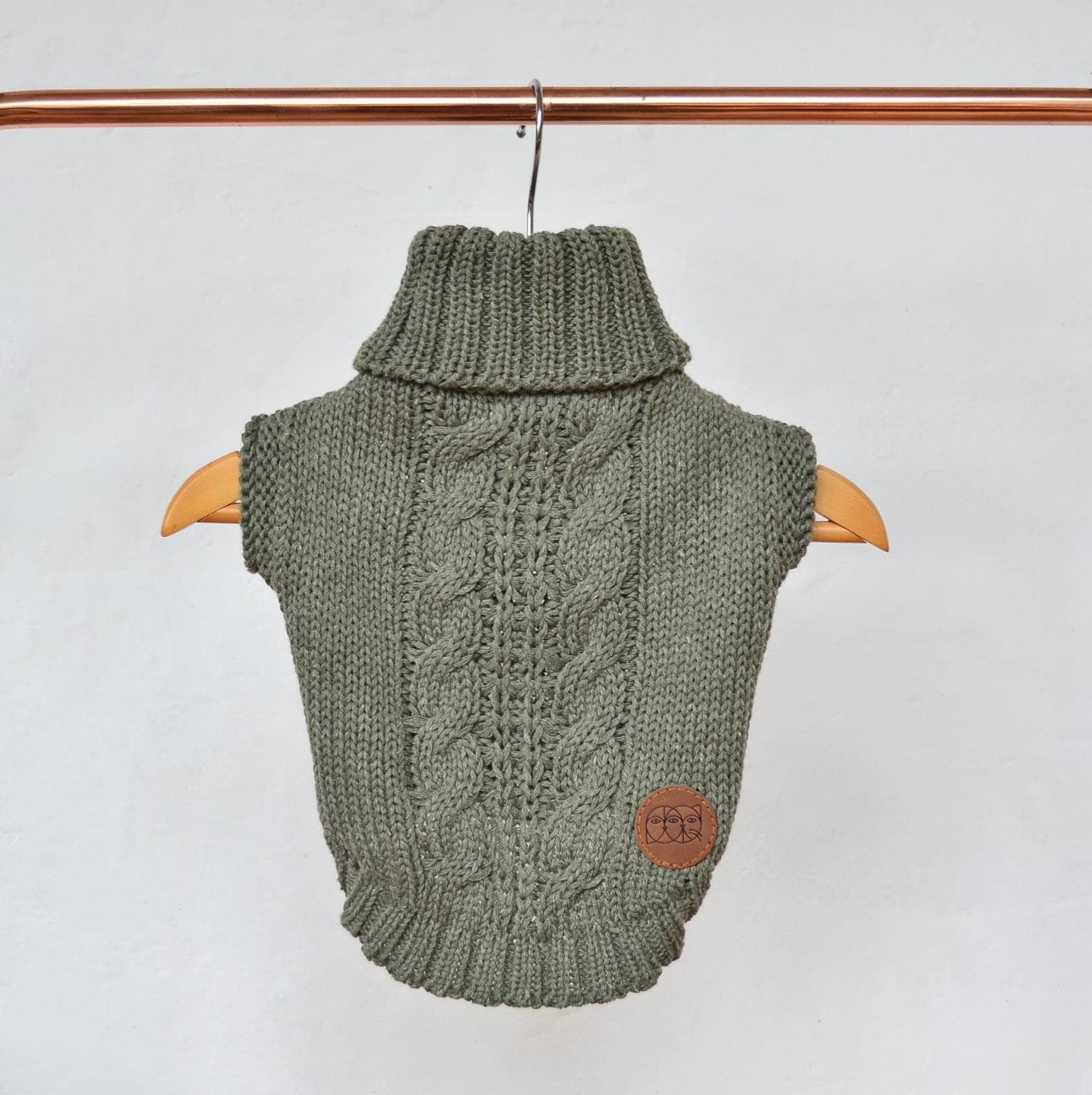 SUETER VERDE OLIVA